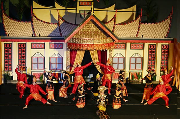 Randai: Minangkabau Theater That’s Losing Its Stage